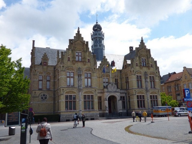 Le Palais de Justice, Ypres (Province de Flandre-Occidentale) (Belgique) 20 juin 2015