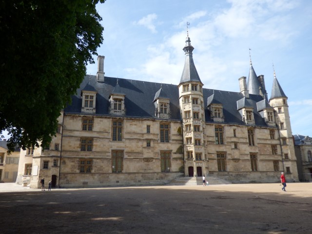 Palais Ducal de Nevers (Nièvre) 5 juin 2017
