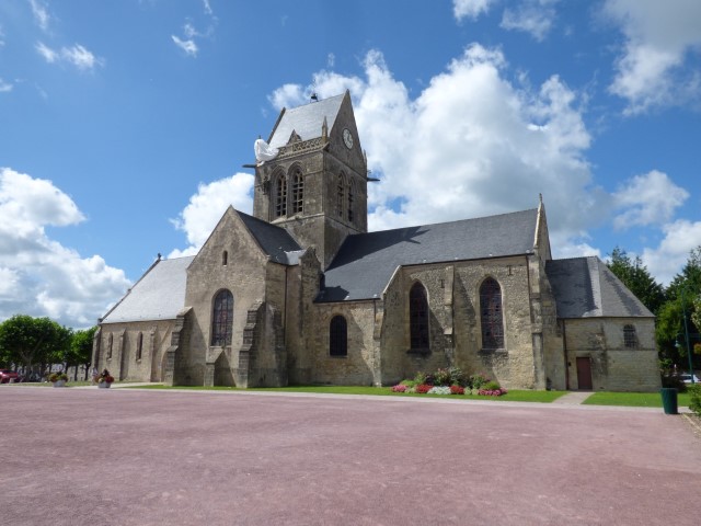 Église Notre-Dame de l'Assomption de  Ste Mère Eglise (Manche) 5 août 2017