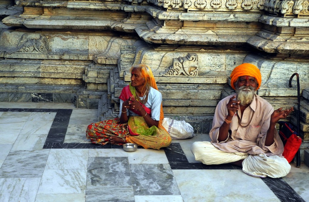 Udaipur - Bettler beim Jagdish Tempel