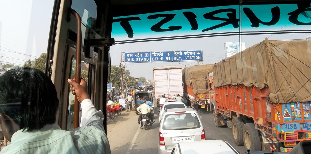 Agra- Delhi, die letzten 70 Kilometer, Total Chaos