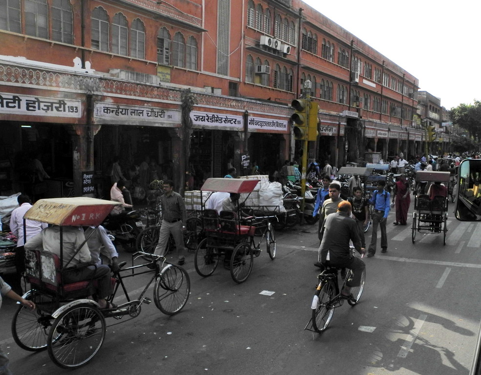 Jaipur - spätnachmittags - unterwegs zum Birla Tempel
