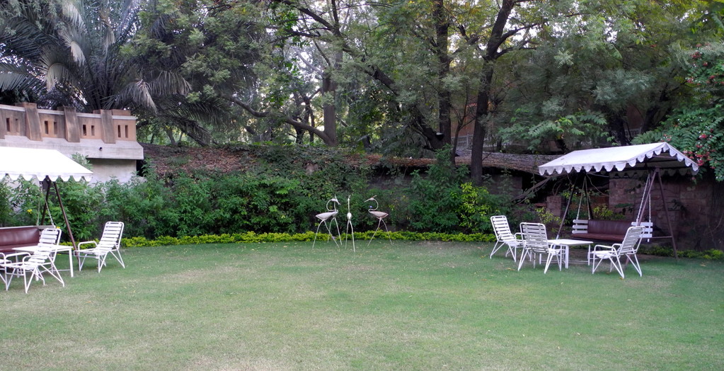 Jodhpur - Hotel Ajit Bhawan Palace Resort  Die Gartenanlage