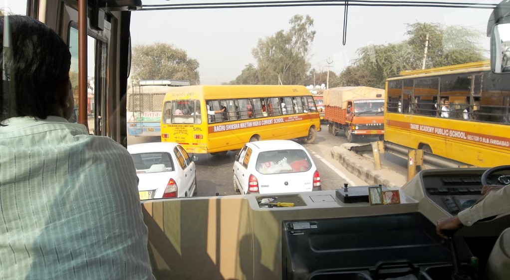 Agra- Delhi, die letzten 70 Kilometer, Total Chaos