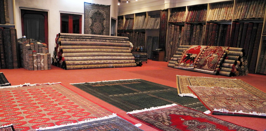 Jaipur - Textil+Teppich Manufacture - Verkaufsraum Teppiche