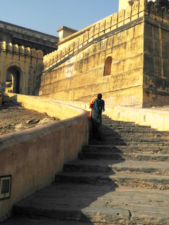 Fort Amber - Die Treppe hinunter zum See