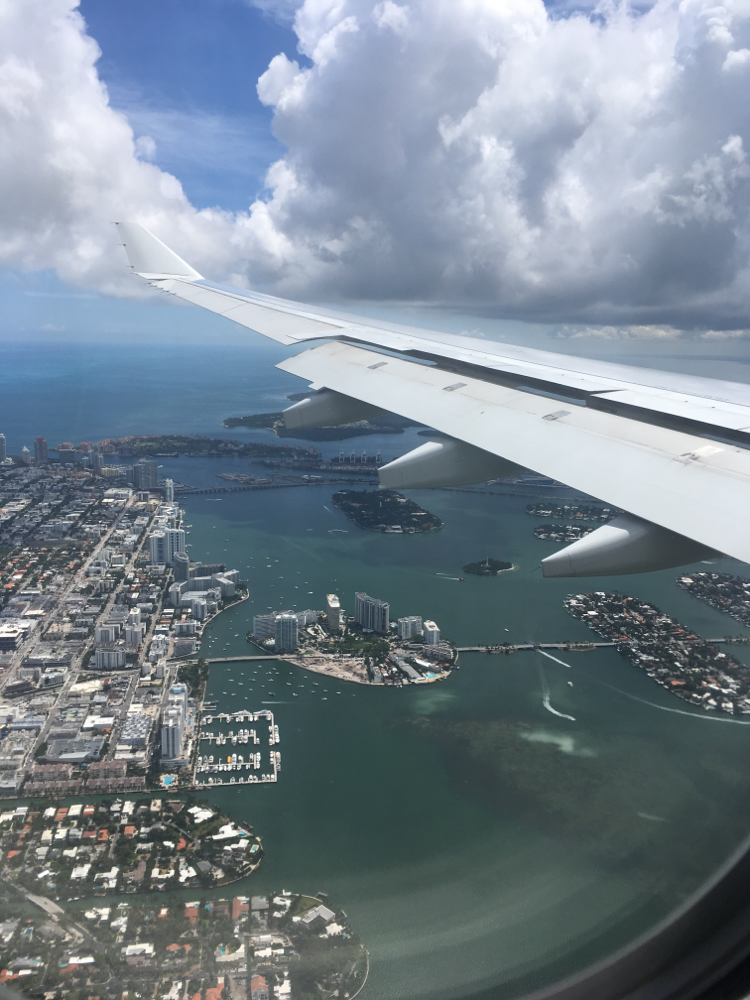 Blick aus dem Fenster über Miami 