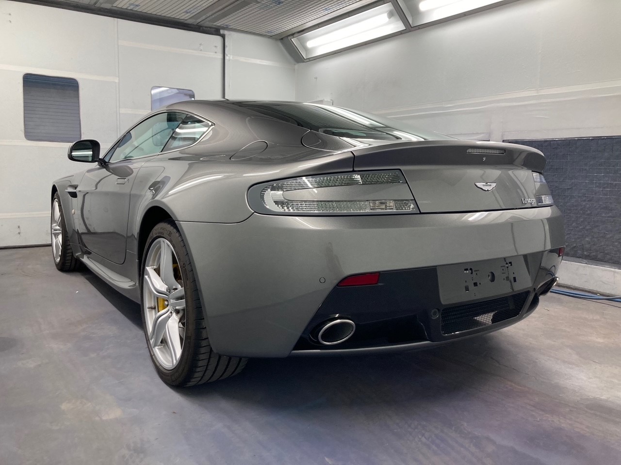 Aston Martin V8 Vantage - After Precision Paint's Full Body Respray