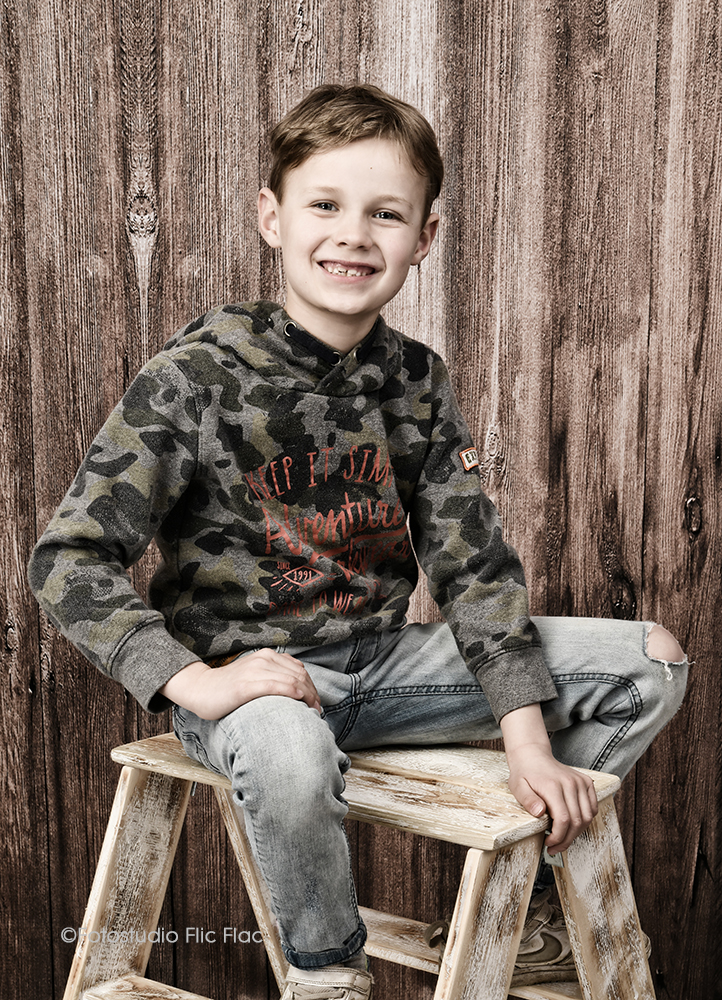 Familienfotos im Fotostudio Flic Flac in wunderschönen Hintergrundkulissen. 