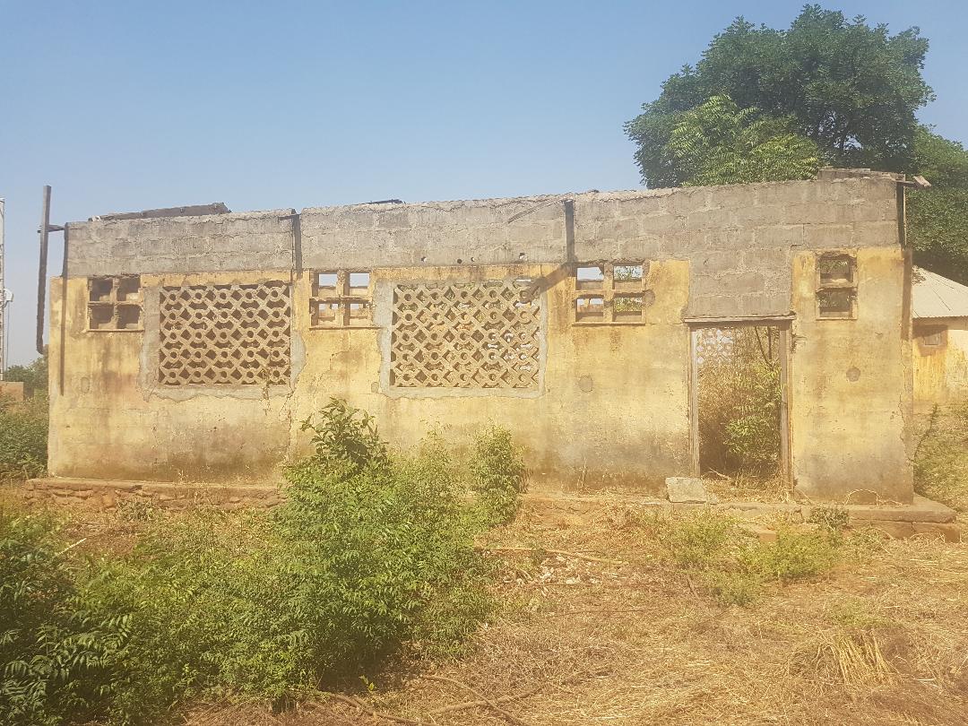 Schulgebäude an der Grundschule Wartema (TOGO)