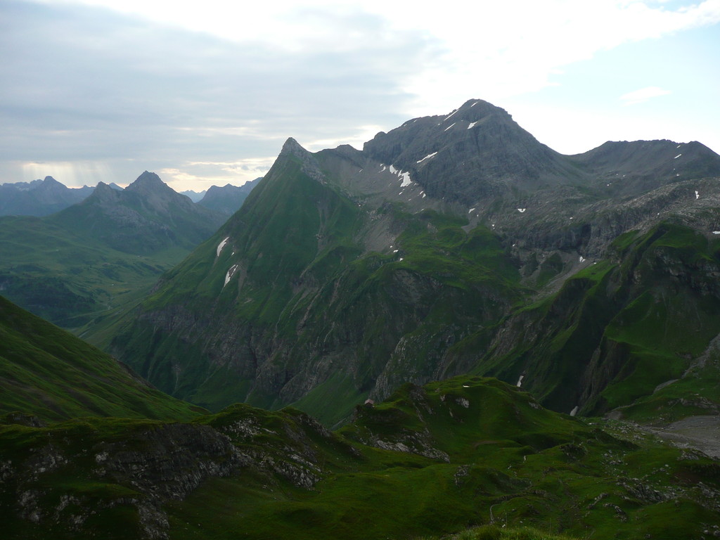 Juppenspitze und Mohnenfluh