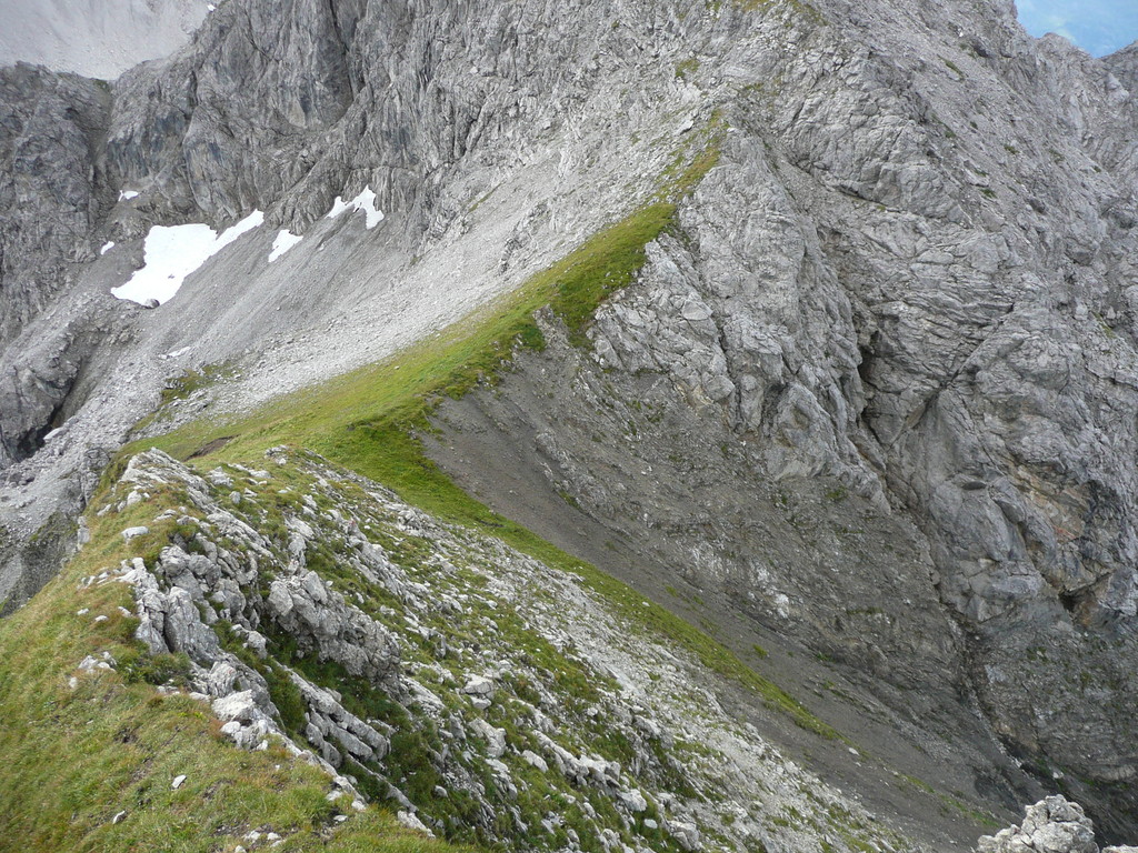 Blick in den Sattel zwischen Linkerskopf und Rotgundspitze