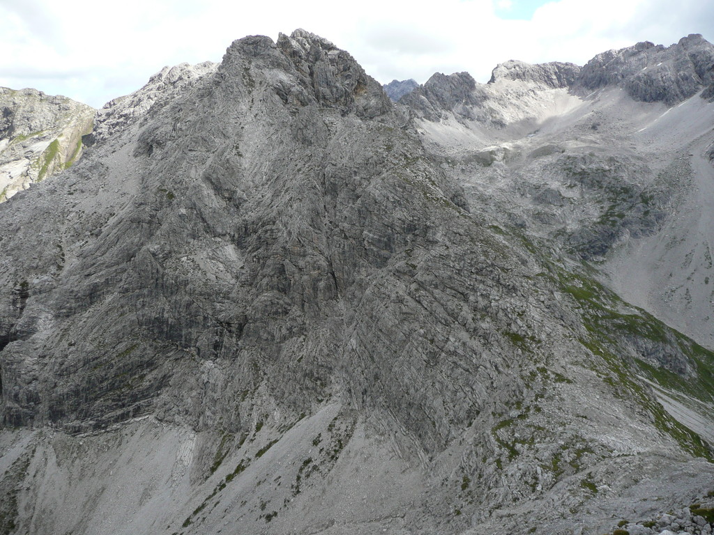 Blick auf den Anstiegsweg zur Hochgundspitze