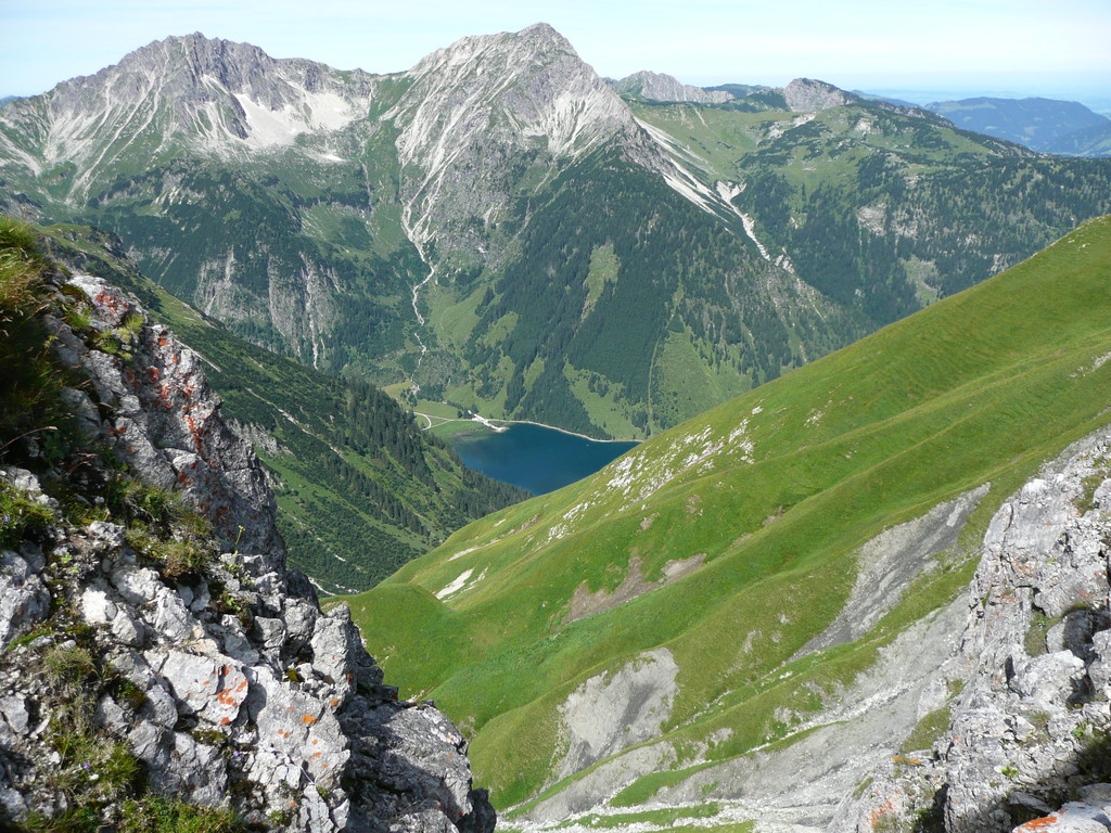 Blick von der Schochenspitze auf Rauhorn