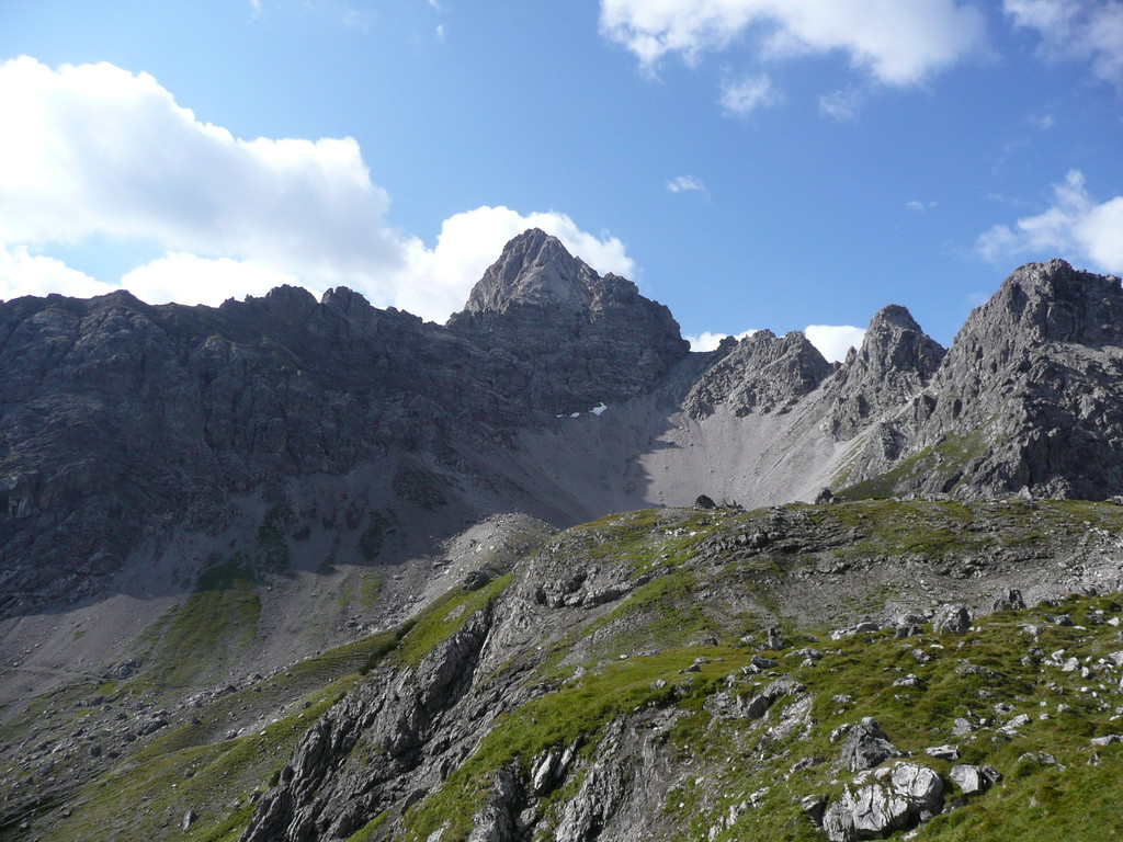 Links:Die Kleine Leiterspitze