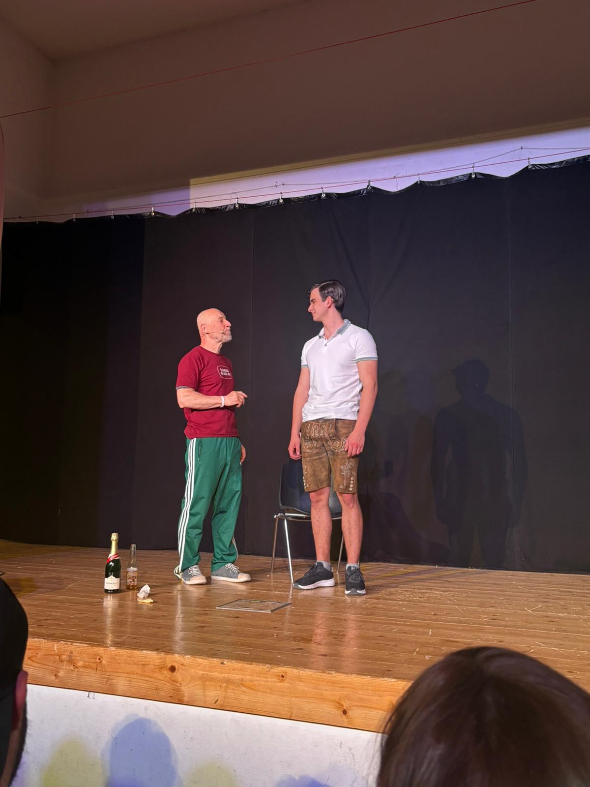 10 - Düringer on Stage