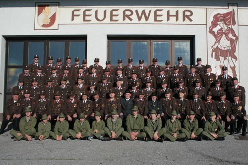 Gruppenbild für das Haibacher Heimatbuch, aufgenommen im August 2007