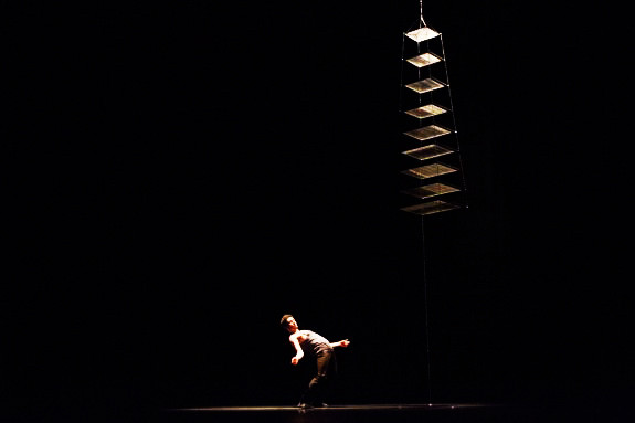 En busca de.. G. Ramírez Sansano  Luna Negra Dance Theater