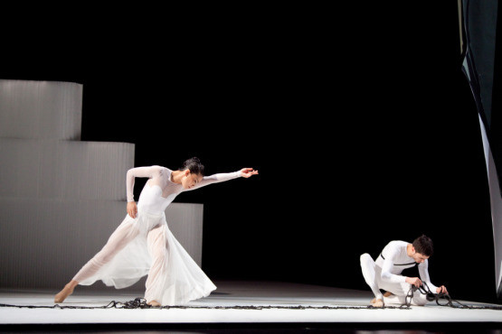 Carmen.maquia  Gustavo Ramírez Sansano. Luna Negra Dance Theater