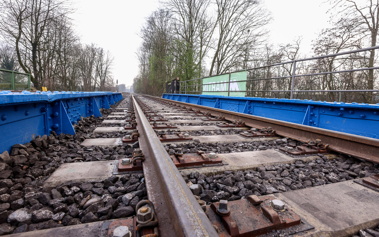 Sanierung Eisenbahnbrücke in Duisburg