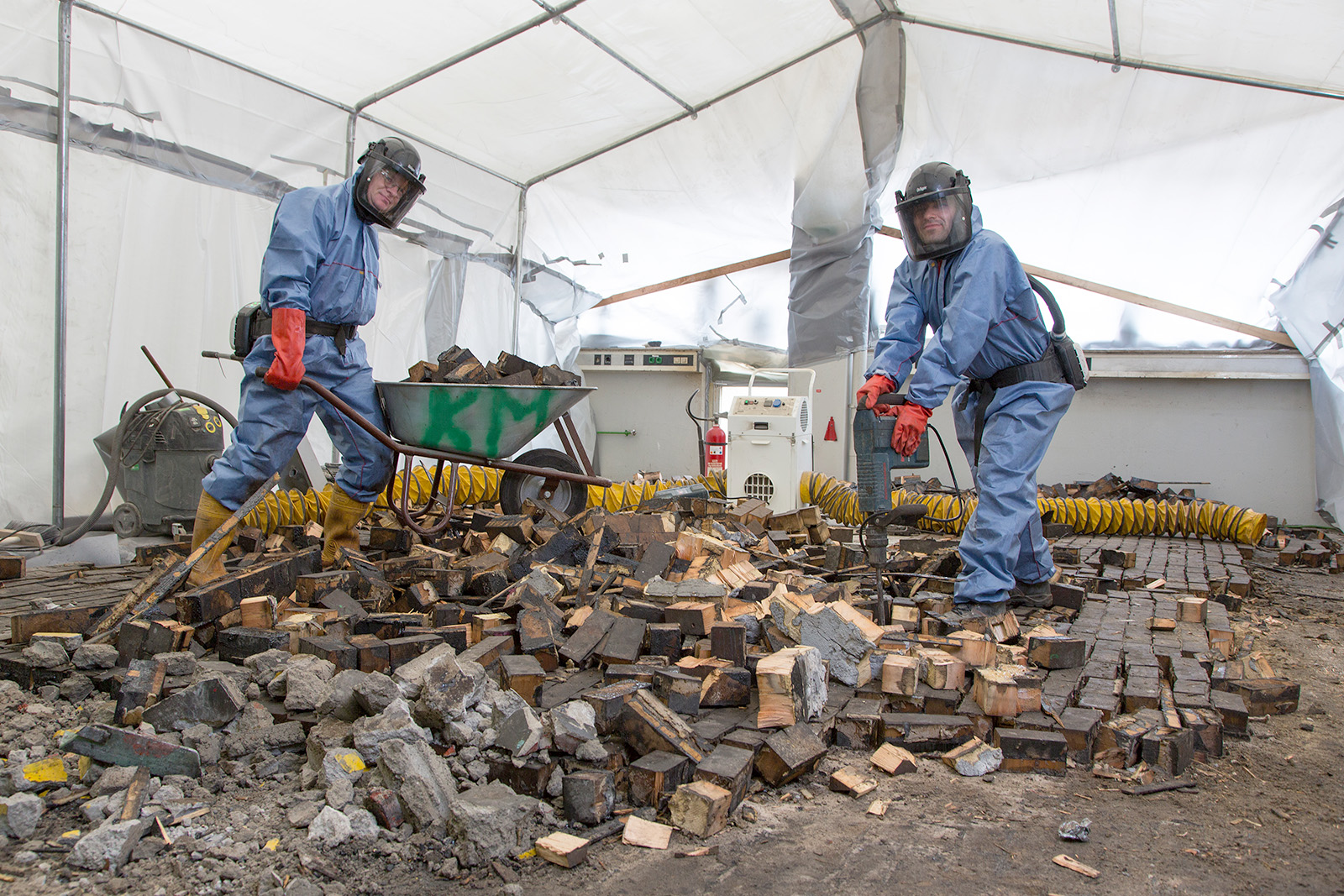 Abbruch im kontaminierten Bereich · Gelsenkirchen