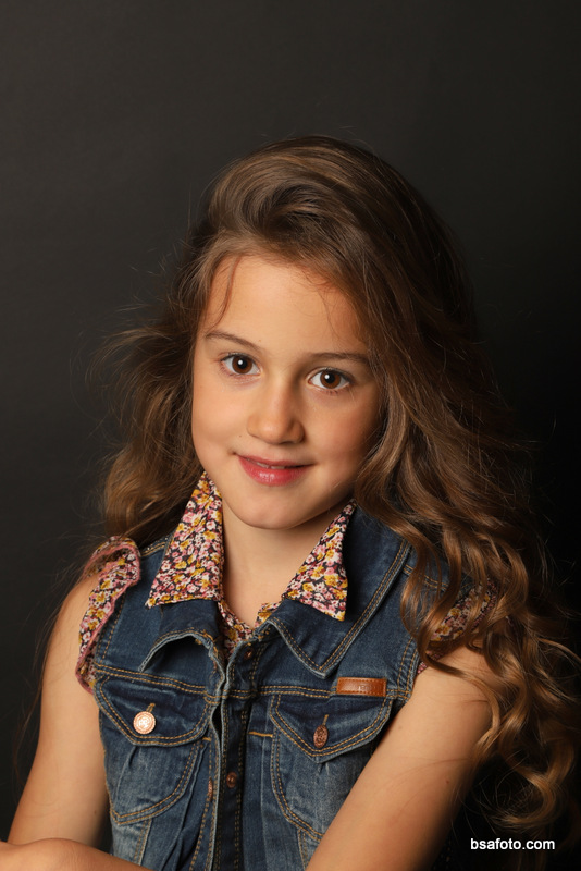 Kinderfeestje fotoshoot in Oosterhout met professionele kinderfotografie en make-up party  kinderfeestje met fotoshoot in Oosterhout en Breda  