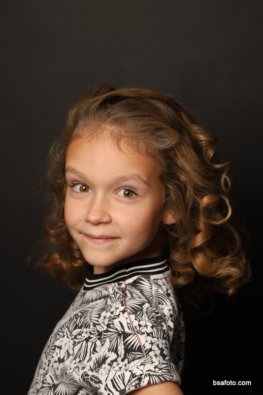 Kinderfeest fotoshoot met vriendinnen in Oosterhout – glamour party met professionele fotografie