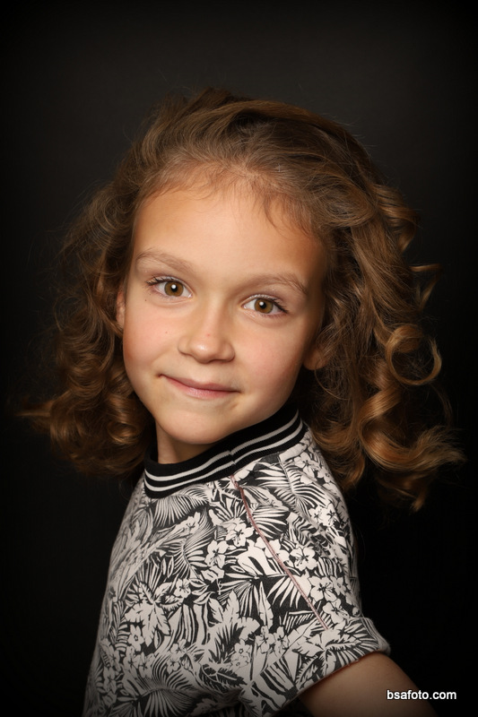 Kinderfeest fotoshoot met vriendinnen in Oosterhout – glamour party met professionele fotografie