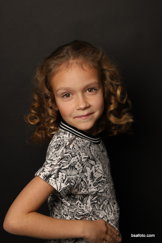 Kinderfeest fotoshoot met vriendinnen in Oosterhout – glamour party met professionele fotografie