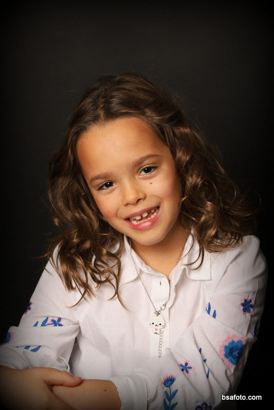 Kinderfeest fotoshoot met vriendinnen in Oosterhout – glamour party met professionele fotografie
