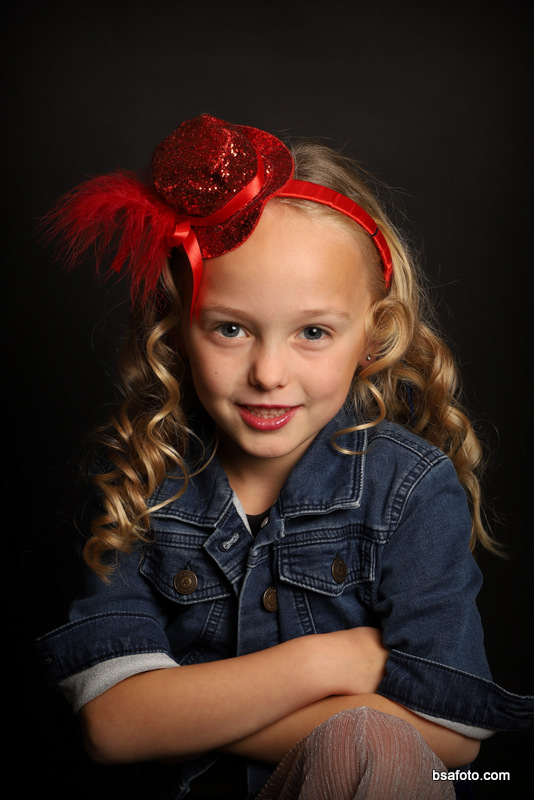 Kinderfeest fotoshoot met vriendinnen in Oosterhout – glamour party met professionele fotografie