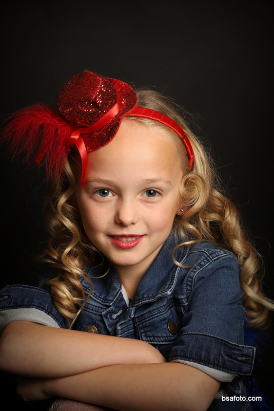 Kinderfeest fotoshoot met vriendinnen in Oosterhout – glamour party met professionele fotografie