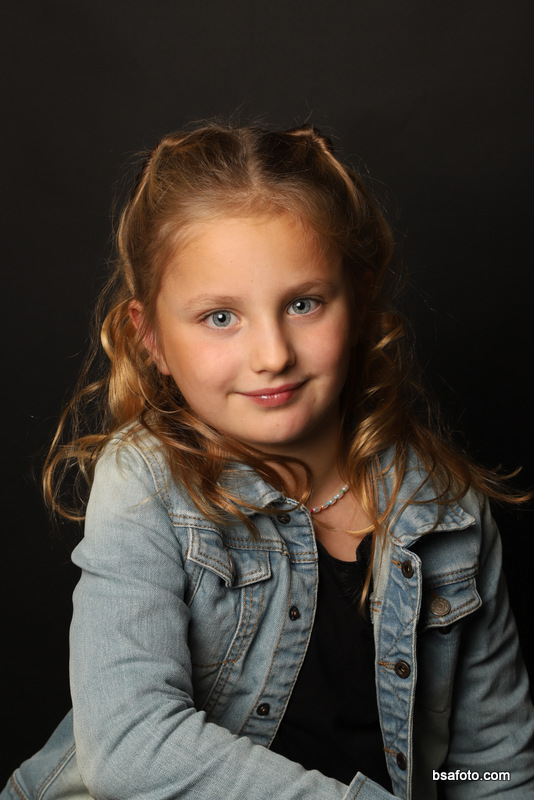 Kinderfeest fotoshoot met vriendinnen in Oosterhout – glamour party met professionele fotografie