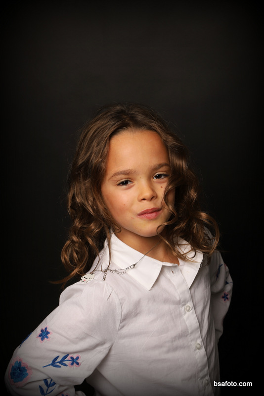 Kinderfeest fotoshoot met vriendinnen in Oosterhout – glamour party met professionele fotografie
