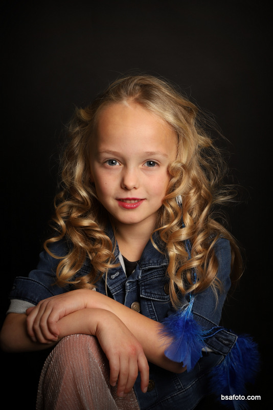 Kinderfeest fotoshoot met vriendinnen in Oosterhout – glamour party met professionele fotografie