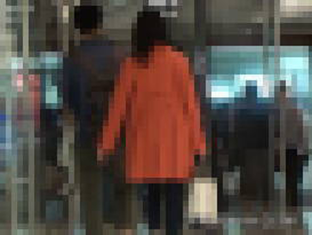 駅ビル出口へ移動