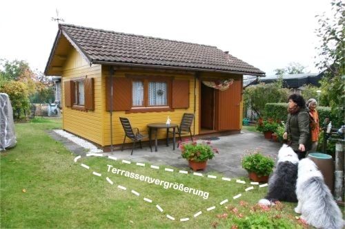 Der gestrichelte Bereich ist heute die vergrößerte Terrassenfläche
