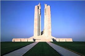 Mémorial canadien de Vimy (à 17 kms)
