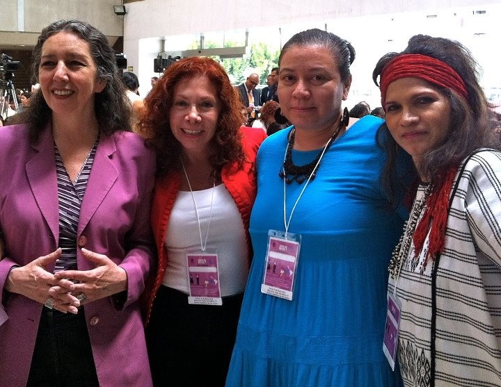 Evento conmemoración de la CEDAW, foto con Marcela Lagarde...todo nuestro apoyo y admiración por su trabajo a favor de las mujeres no sólo en México sino en todo el mundo, un orgullo que sea mexicana.