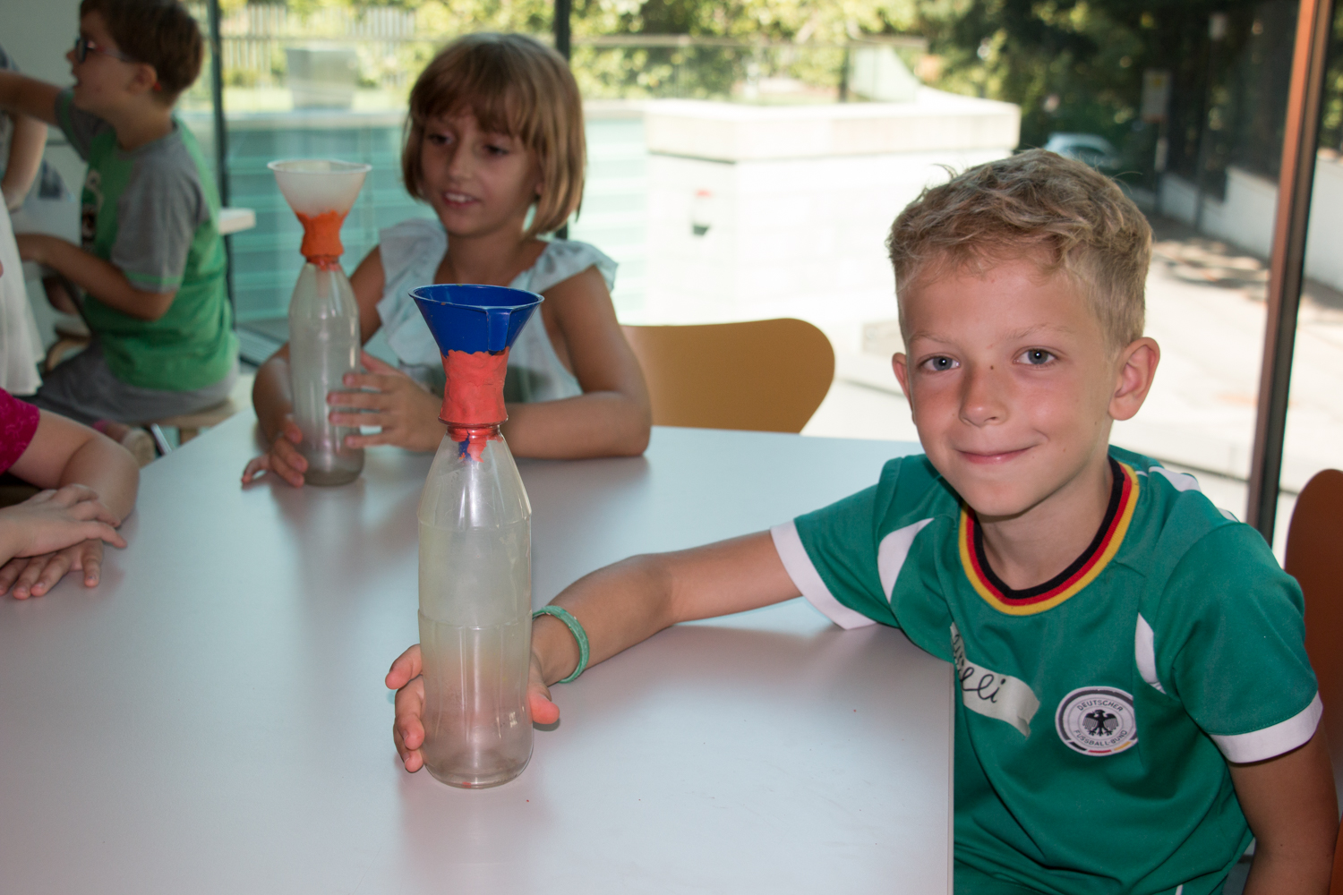 Läuft Wasser in die abgedichtete Flasche? (Foto: B. Budig)