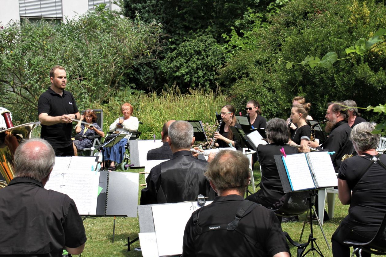 Parkkonzert mit Bläsersymphonie der Abtei Hamborn