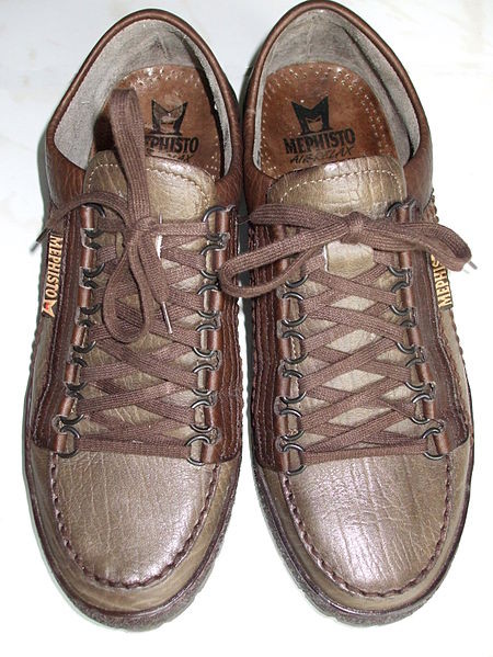 Quelle: http://de.wikipedia.org/wiki/Datei:Altweiber-%26KreuzKnoten.jpg