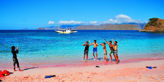 Full Day Pink Beach Tour Sightseeing Amazing Lombok