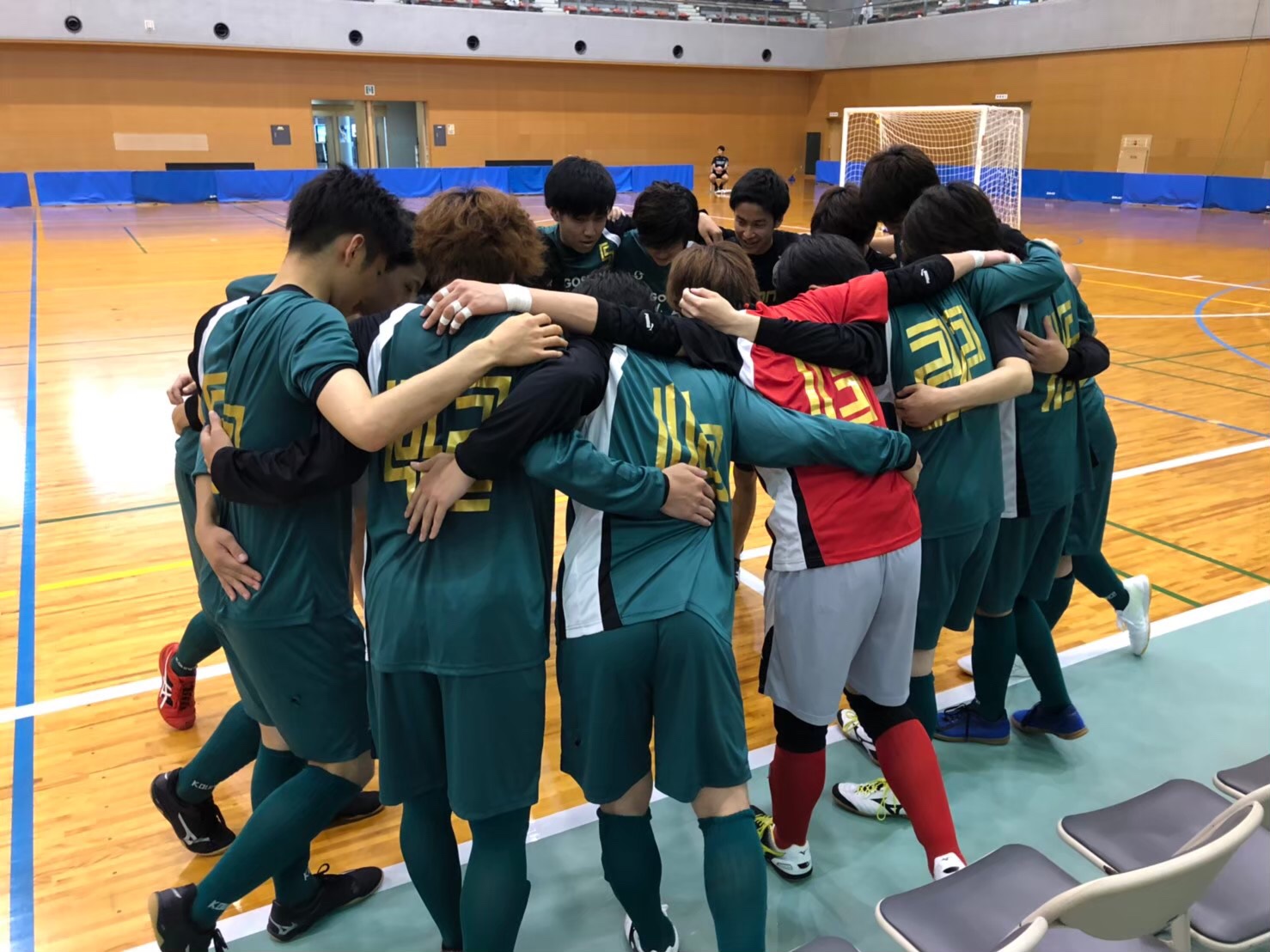 鹿児島大学zee 鹿児島大学フットサルサークルzee 公式hp