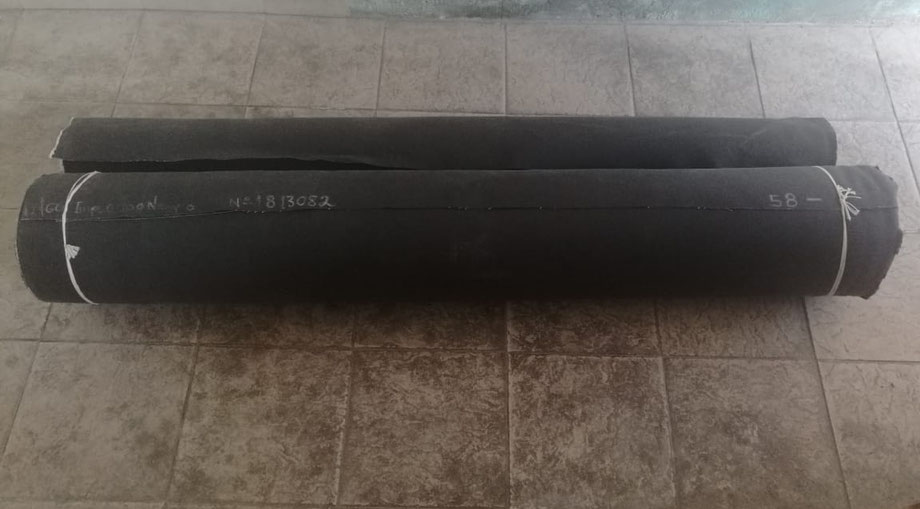 ROLLO DE LONA ANTICHISPA DE ALGODON. $14,800 + IVA.