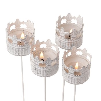Weiße Teelichthalter aus Metall zum Stecken - perfekt für die Kerzen und Teelichter auf dem Adventskranz.