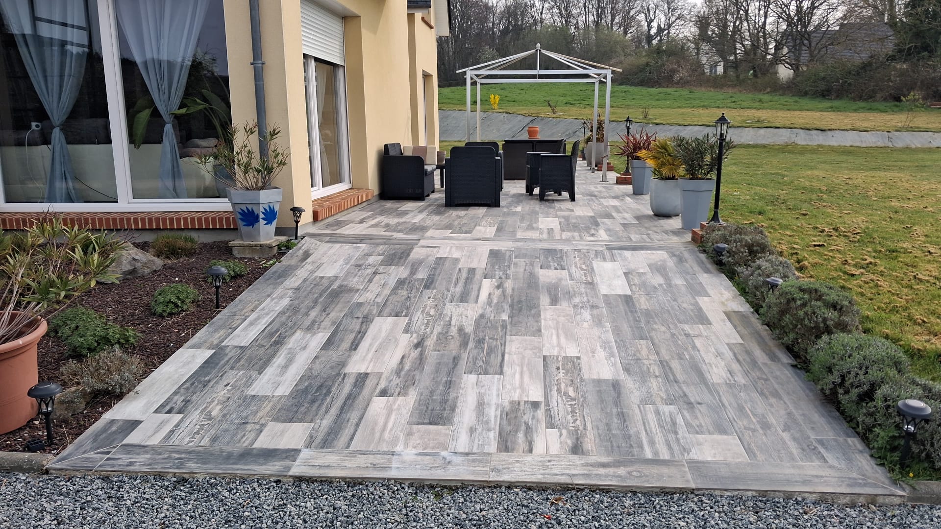 Création d'une terrasse - Grainville-la-Teinturière 