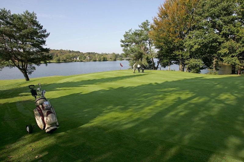 À La Mérelle, vous avez 5 golfs proches de vous