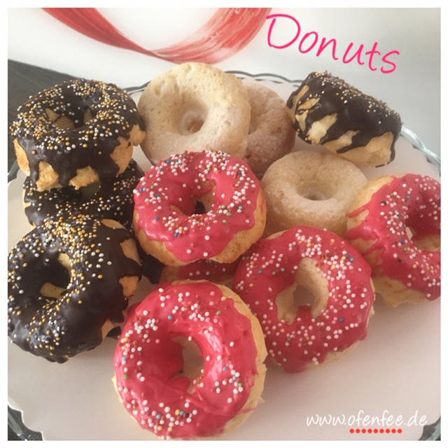 Donuts aus der Donut-Backform von Pampered Chef - Backen mit Pampered Chef