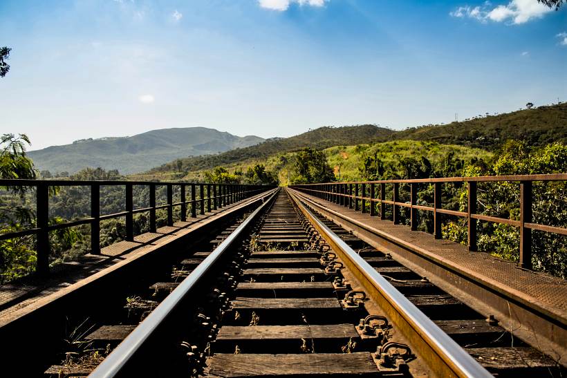 How to Travel Italy by Train - A First Timer's Guide incl. Things to do and Places to Stay